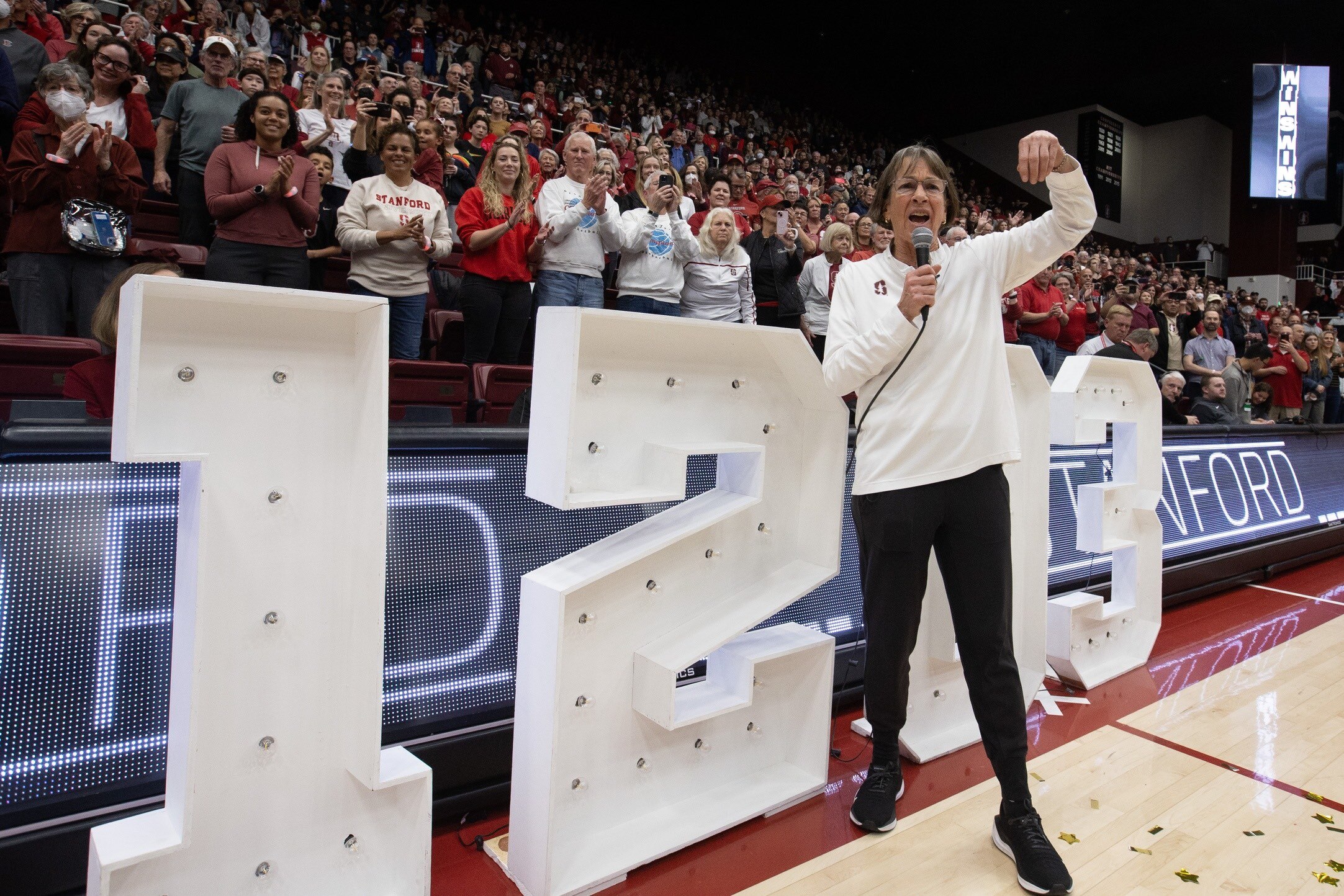 the-winningest-womens-ncaa-basketball-coaches-celebrating-their-remarkable-victories