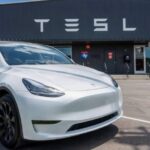 Tesla Shocks the Auto World by Ending Model S and X to Double Down on Robots.