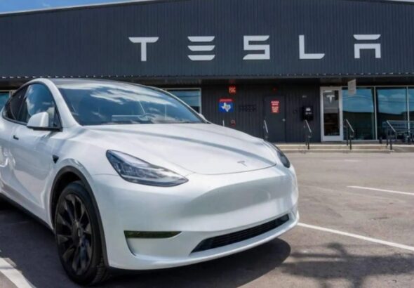 Tesla Shocks the Auto World by Ending Model S and X to Double Down on Robots.