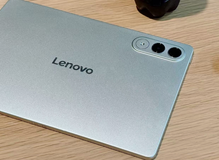 Lenovo confirms a new compact gaming tablet is coming your way