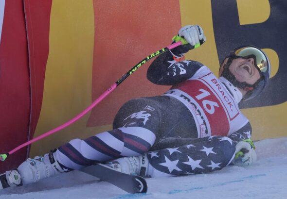 Lindsey Vonn says Olympic injury 'more severe' than broken leg.