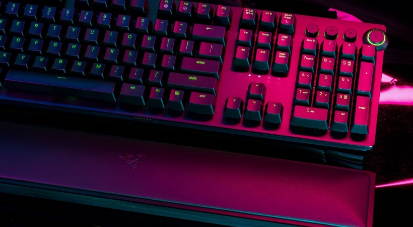 Razer’s new limited-edition Huntsman keyboard offers you a premium build at an equally premium price..