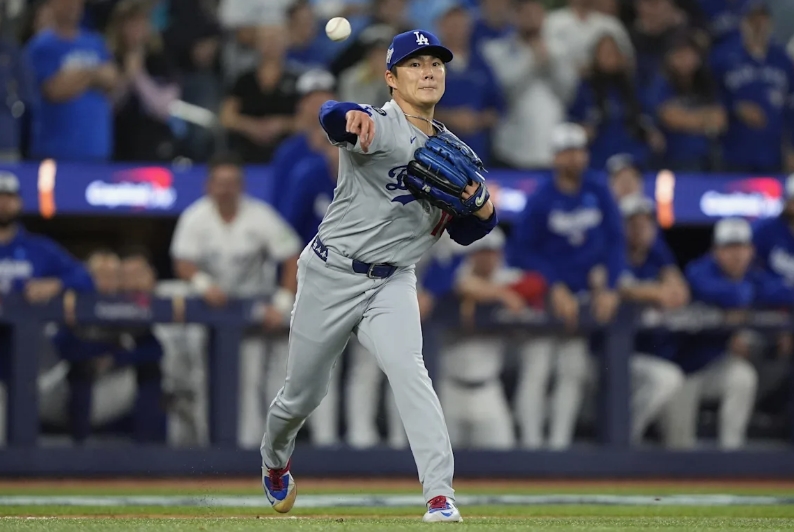 Yoshinobu Yamamoto balances workload for WBC repeat.