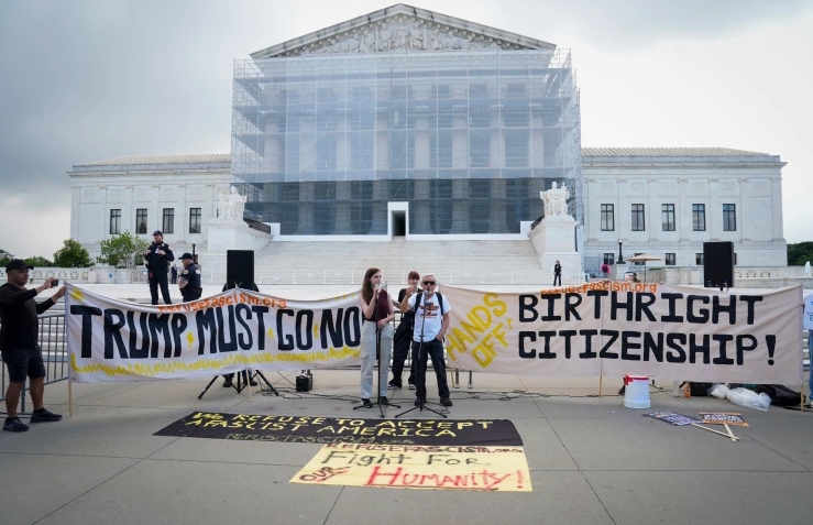 What history reveals about Trump’s move to limit birthright citizenship.