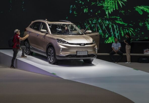 China’s latest EV showstopper costs $13,000, tops 300 miles, and offers a 99-second battery swap .