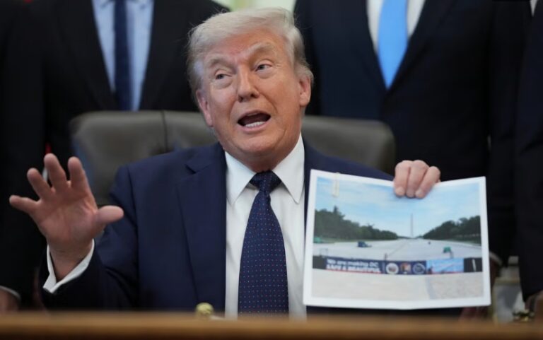Trump gives 'filthy' Reflecting Pool a facelift near Lincoln Memorial