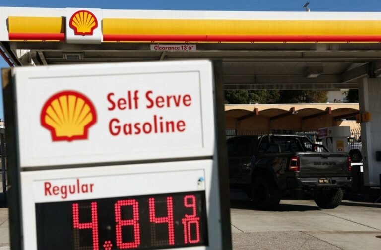 US gas prices hit highest level in 4 years amid Iran war