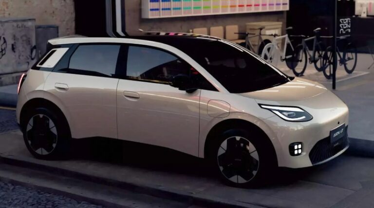 GAC AION UT EV Hatchback debuts in the Philippines.