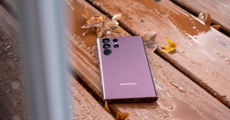 Samsung denies Galaxy S22 a One UI 8.5 update