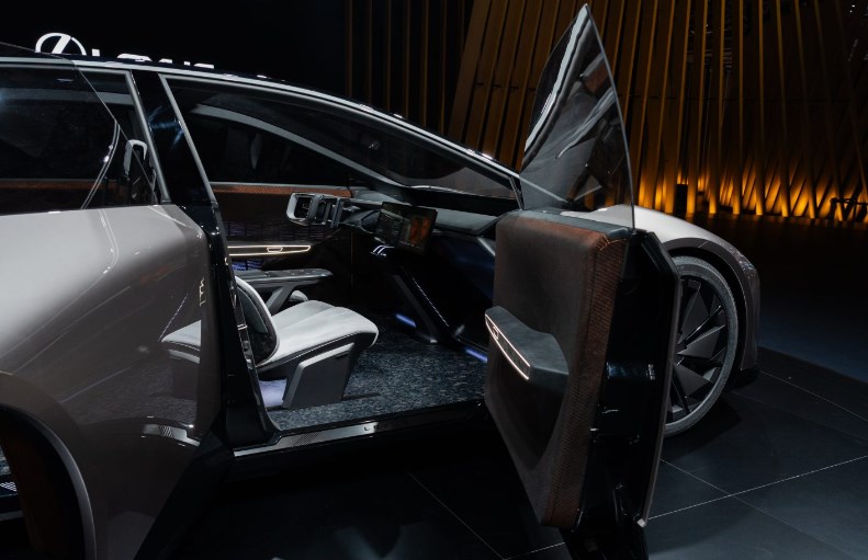 Lexus halts plans of an electric car based on the stunning LF-ZC concept and it’s such a bummer..
