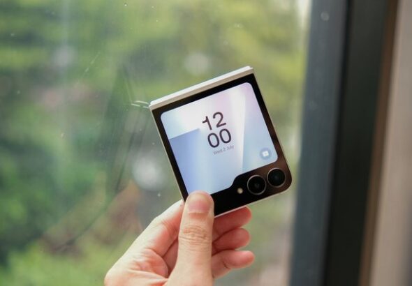 Samsung’s upcoming Galaxy Z Flip 8 might avoid the chip curse..