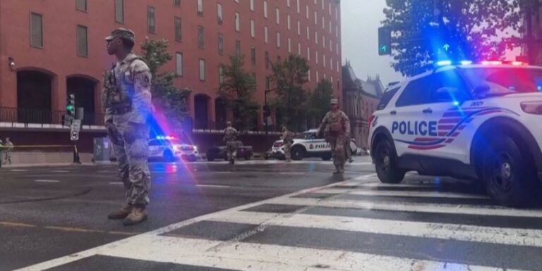 Suspect died after shooting at White House..