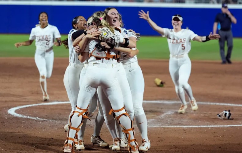 Who won WCWS 2026..