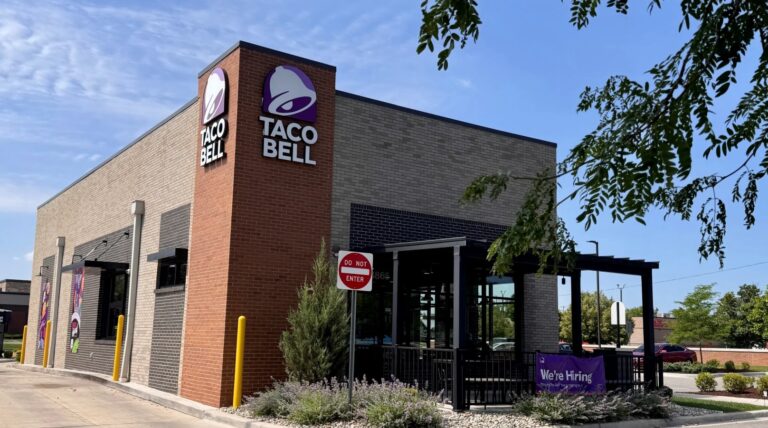 New Updates on the cyclosporiasis outbreak, Taco Bell lettuce, and cases