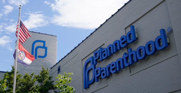 Planned Parenthood is once again receiving Medicaid support after being shut off for the most of a year..