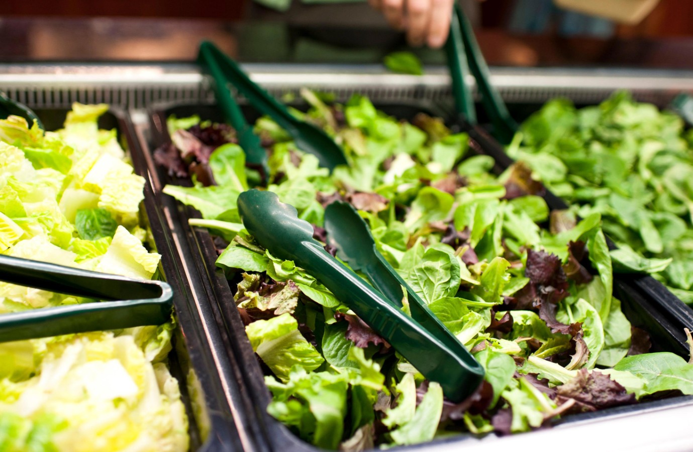 Updates on the cyclosporiasis outbreak, Taco Bell lettuce, and cases.