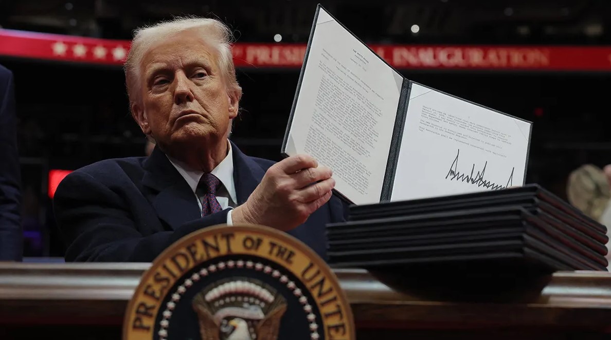 Lake Ontario will now be known as Lake America once Trump signs an order.