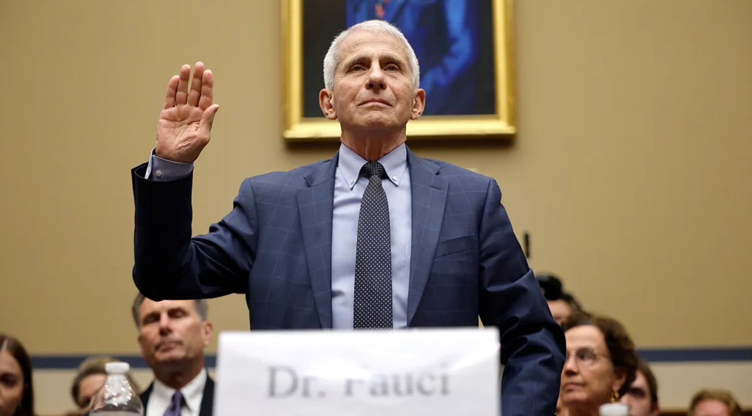 RFK Jr. faults Fauci's COVID-19 handling while promoting the standard measles vaccination