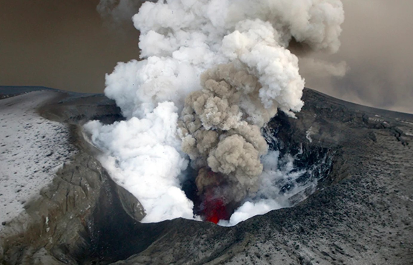 A deeper comprehension of physics would enable us to forecast volcanic eruptions.