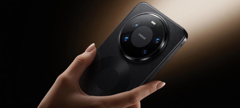 HUAWEI Mate 90 Pro Max supports this massive lens attachment.