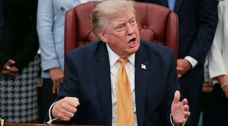 Judge temporarily blocks Trump ban on CNN