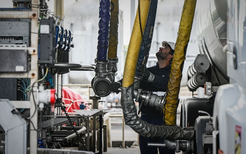 Europe to release diesel stocks after Trump threatens export ban..