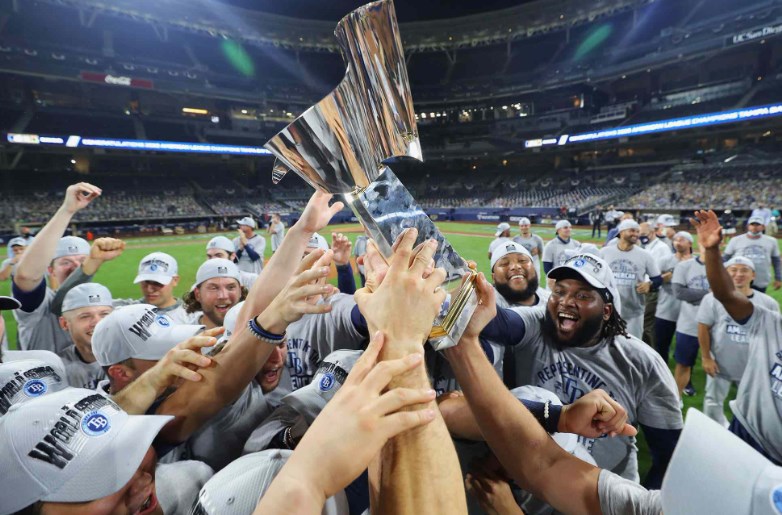 Rays celebrate as ALCS victory sends them to the World Series