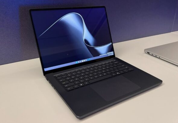 Review Microsoft Surface Laptop Ultra..