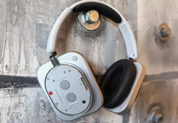 Review Nothing Headphone (1) Pro