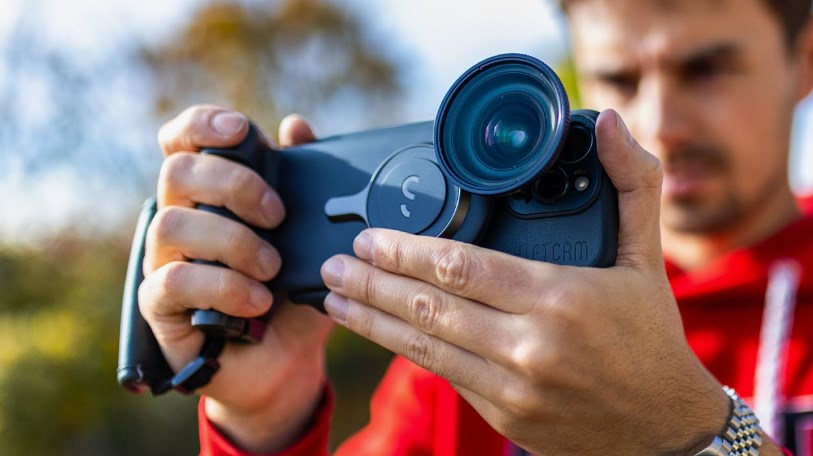 ShiftCam ProRig wants to turn the iPhone into a filmmaking beast.