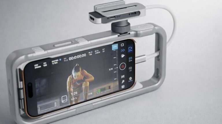 ShiftCam ProRig wants to turn the iPhone into a filmmaking beast..