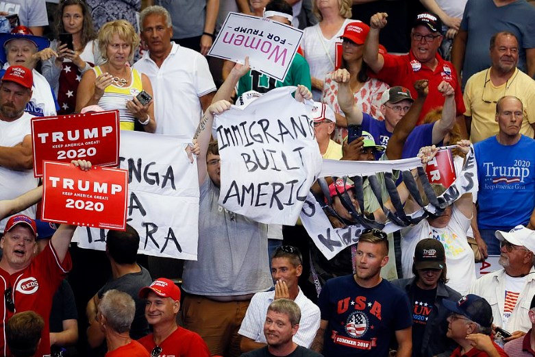 Trump rallies supporters in Chillicothe